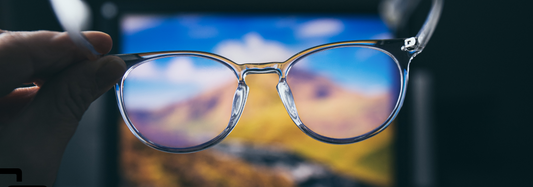 Como a Luz Azul Afeta Seus Olhos e Como Se Proteger
